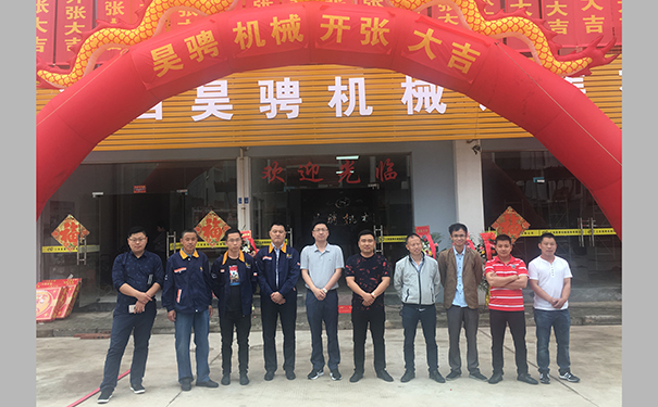 萊工.jpg 萊工.jpg